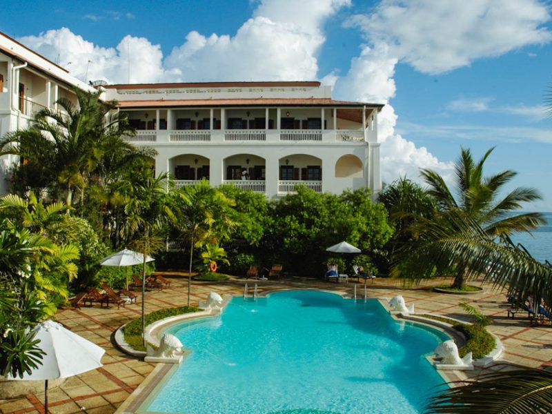 Serena Hotel